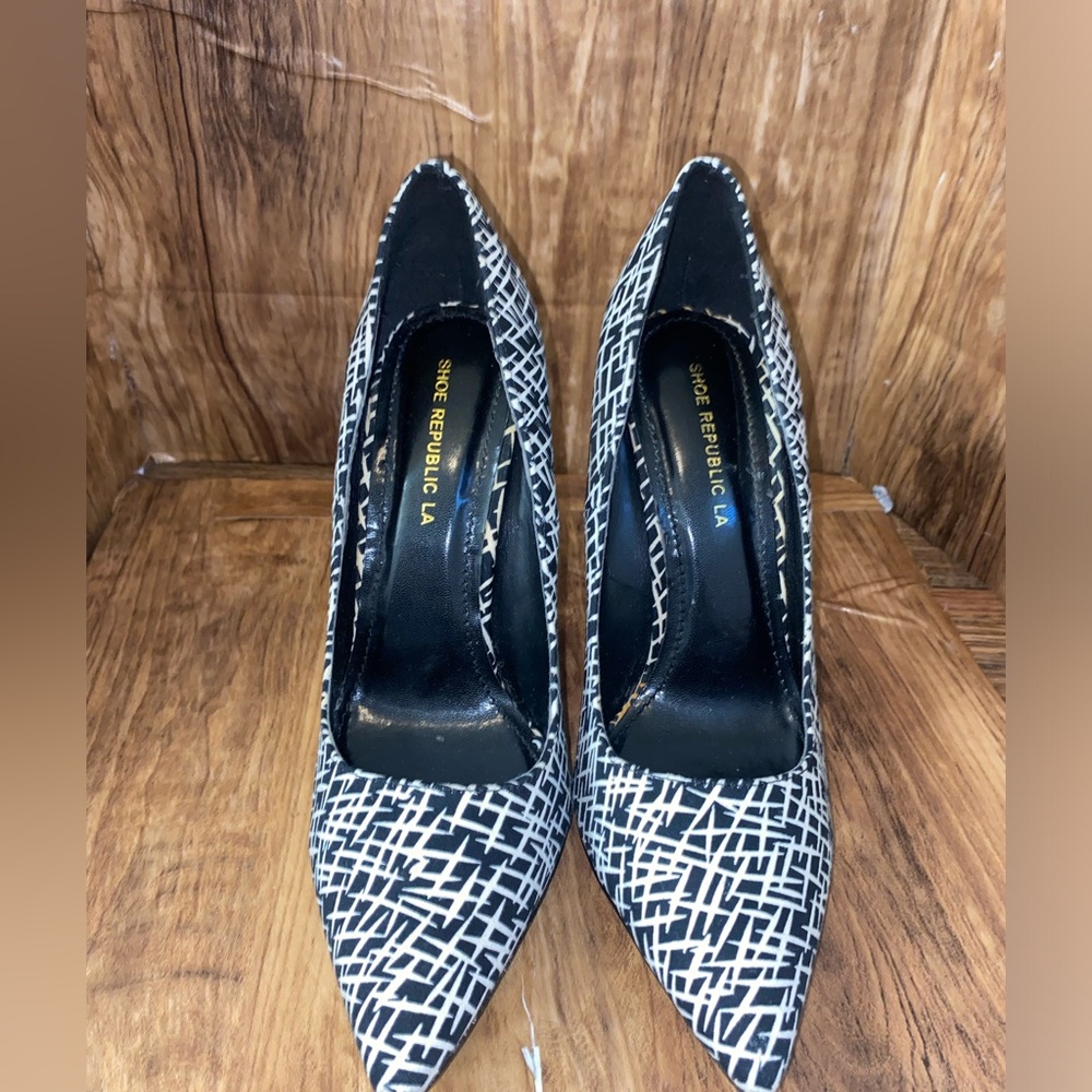 Shoe Republic LA
